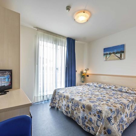 Hotel Minerva Lignano Sabbiadoro Zewnętrze zdjęcie