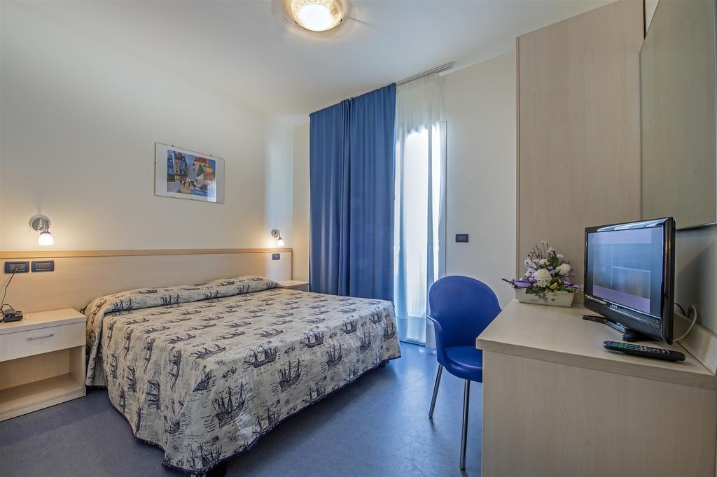 Hotel Minerva Lignano Sabbiadoro Zewnętrze zdjęcie