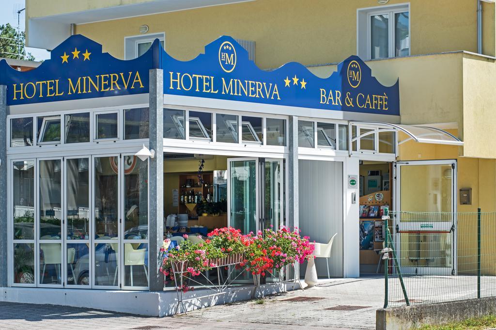 Hotel Minerva Lignano Sabbiadoro Zewnętrze zdjęcie
